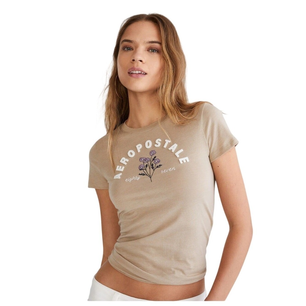 Aeropostale Tan Flower Bunch Embroidered Womens Graphic Tee Classic Crew Size M‎
